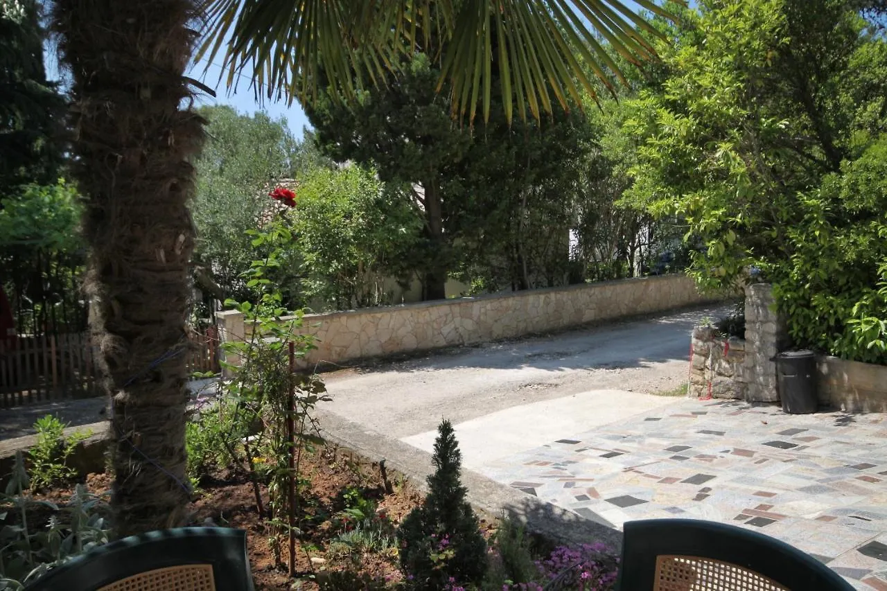 Apartments With A Parking Space Artatore, Losinj - 5377 Čunski